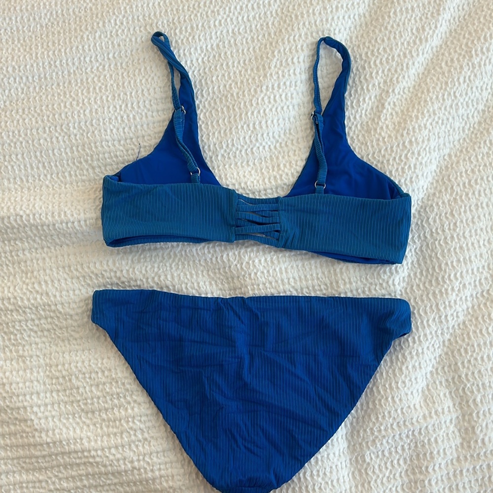 Blue bikini - Picture 2 of 4